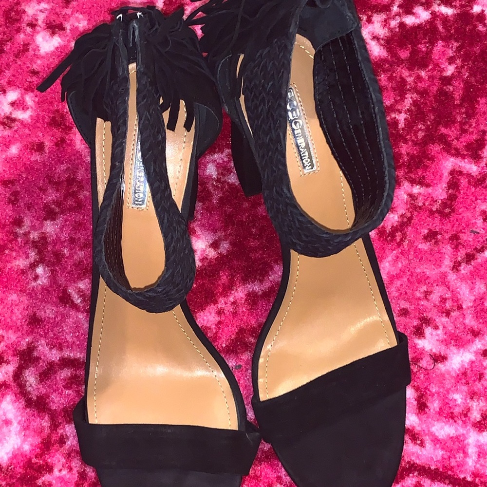 BCBG GENERATION black suede fringe block heel